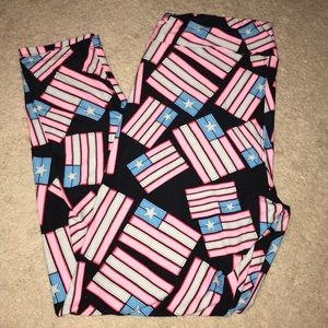 LuLaRoe Americana Tall & Curvy Leggings
